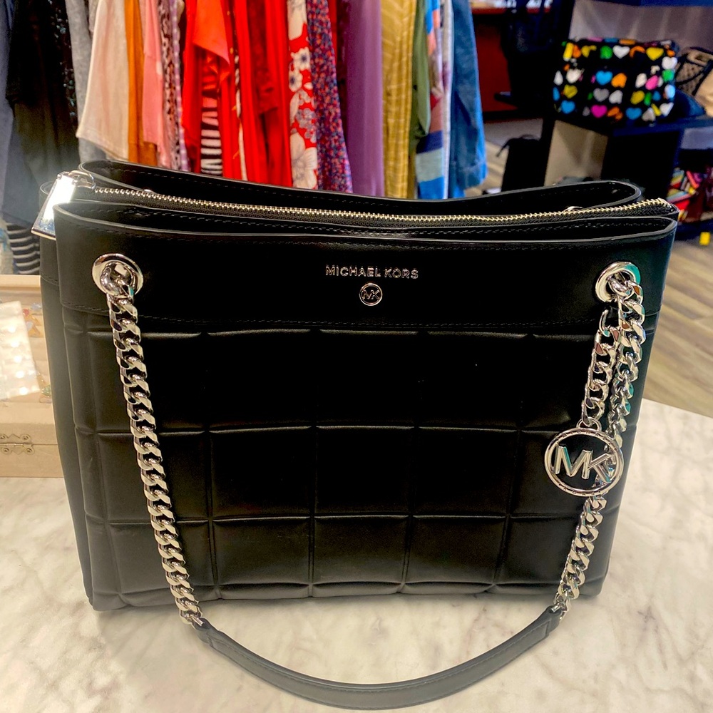 Michael Kors large MK bag NWT silver hardware/chain/feet leather geometric